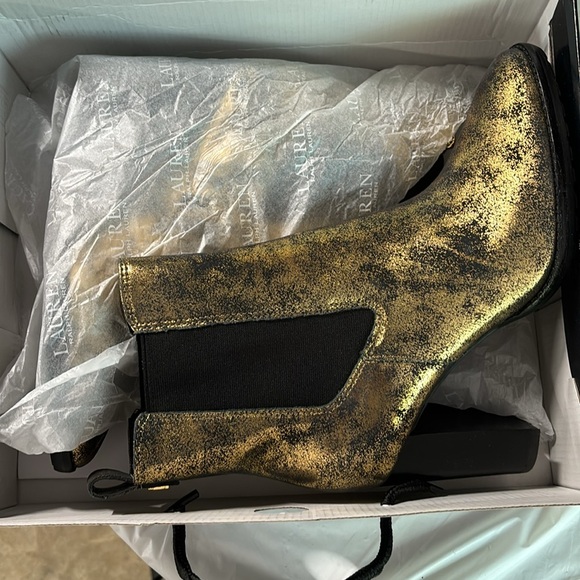 Lauren Ralph Lauren Women's Mylah Bootie Fashion Boot - Picture 6 of 8